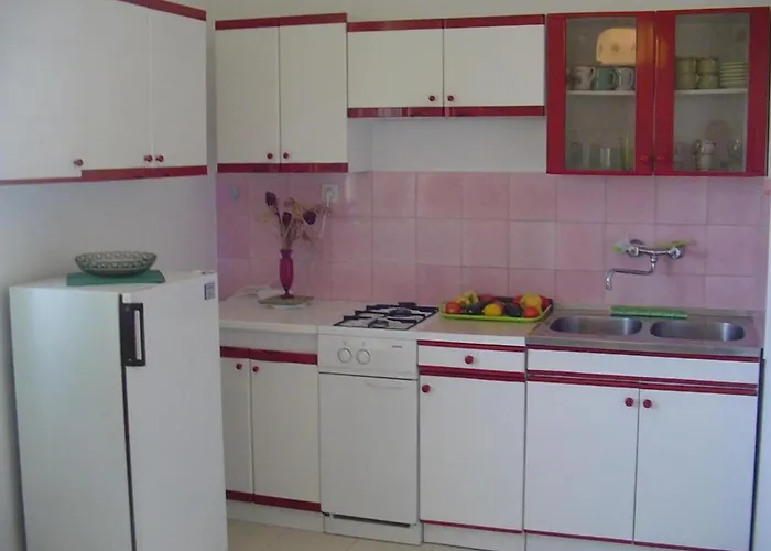 A&n Пакоштане